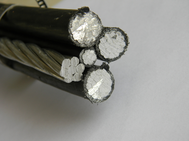 0.6/1KV航空捆绑电缆（ABC）符合用于多功能应用的标准NFC33-209