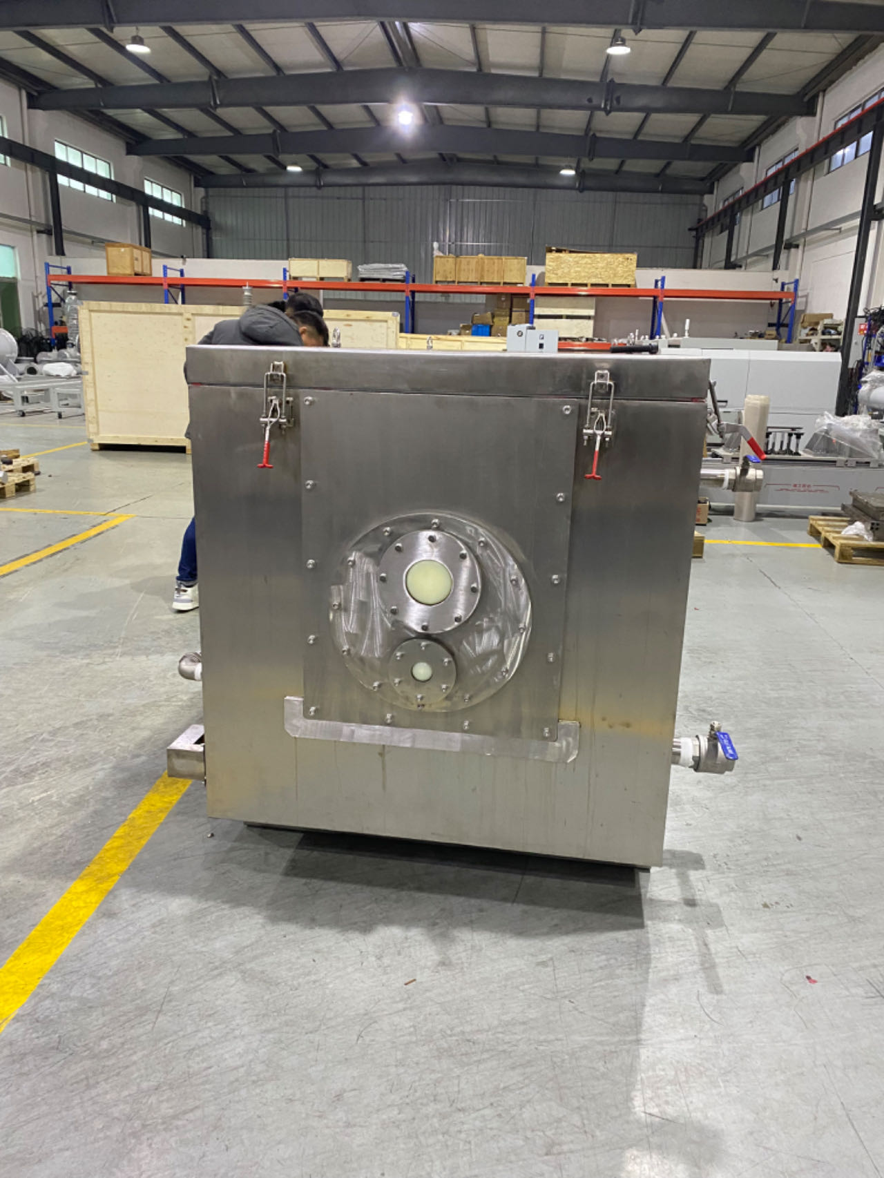 我们的高压有线电视配件测试设备受到中东客户的高度赞扬，继续为全球客户提供服务